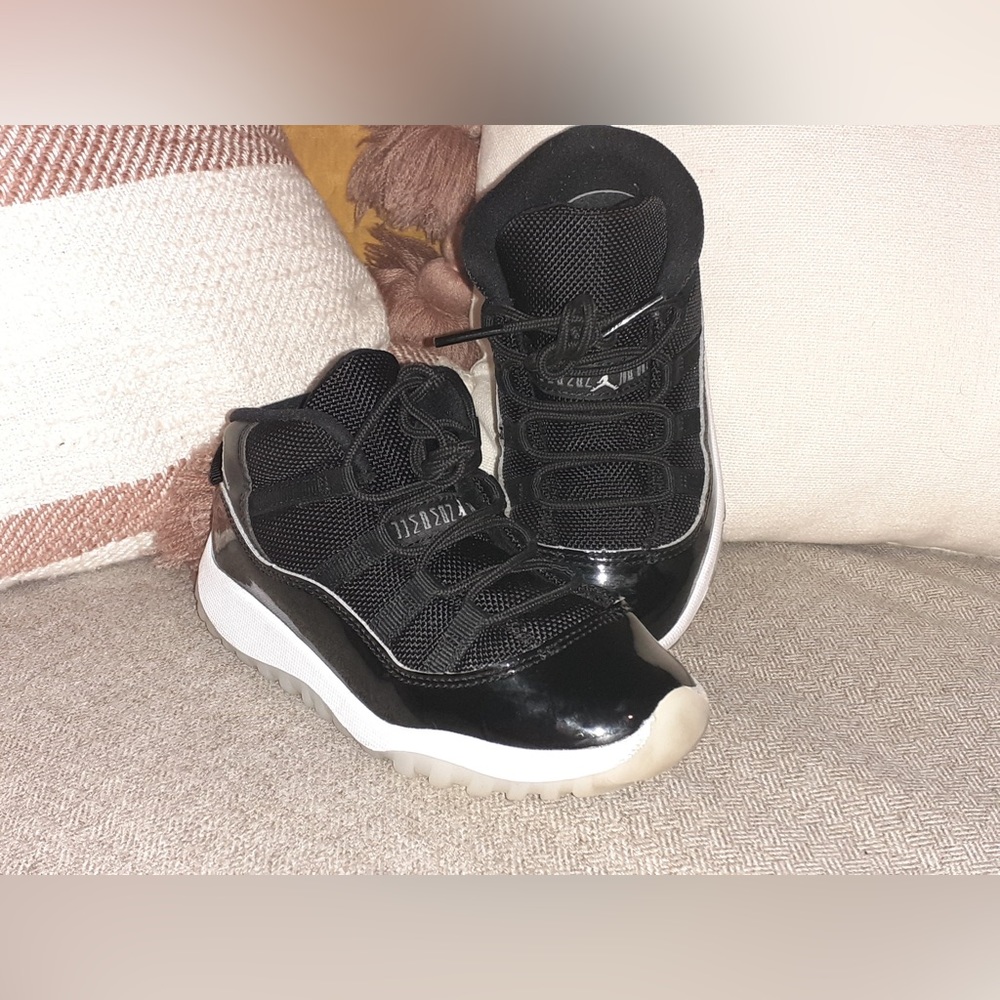 Jordan 11 retros
